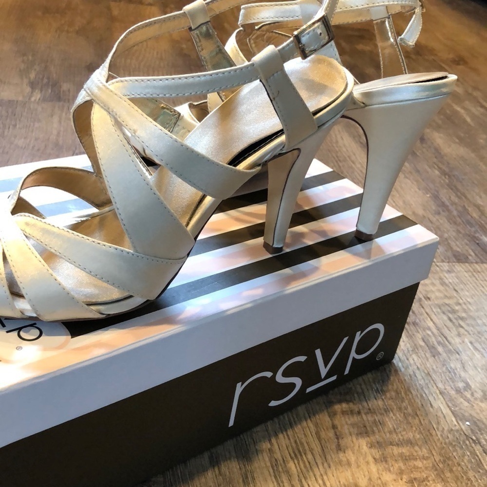 RSVP Champagne‎ Dress Heel Sandals - Picture 4 of 8